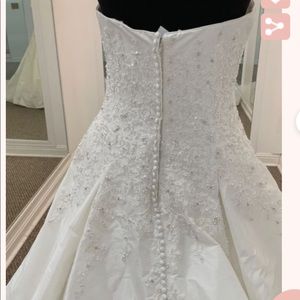 Size 18 fits size 16 new Wedding Dress with tags